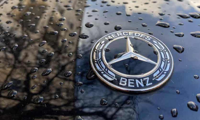 Mercedes Recalls Nearly One Million Older Cars Worldwide