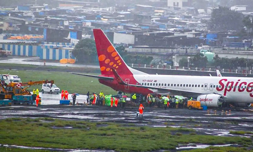 PIL Seeking Termination Of SpiceJet’s Operations Filed In Delhi HC, Plea To Be Heard Today